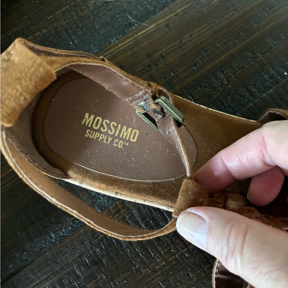Cute Tassel sandal Size 8 - Picture 3 of 5